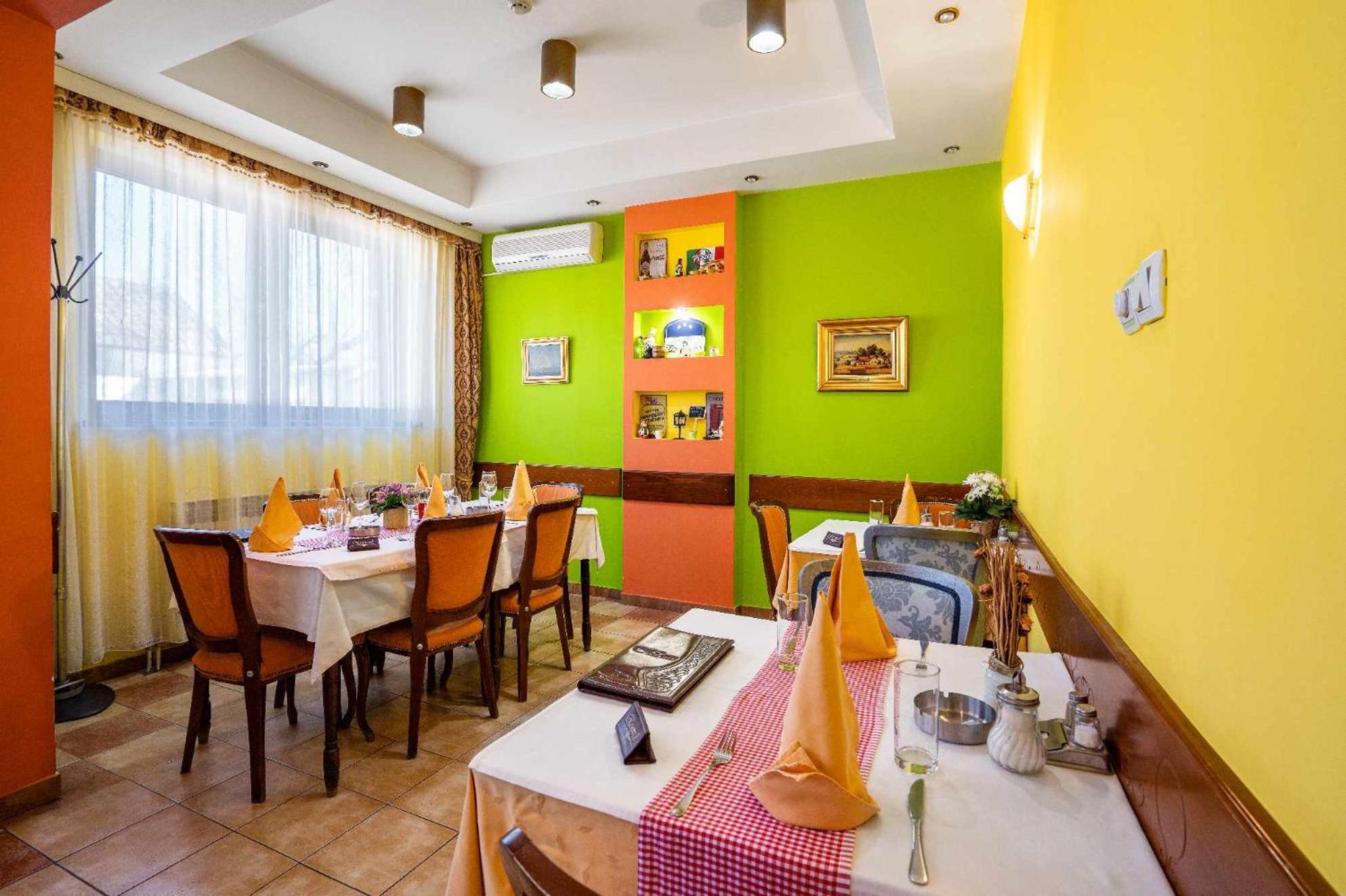 Hotel Vila Sunce Stara Pazova Exterior foto